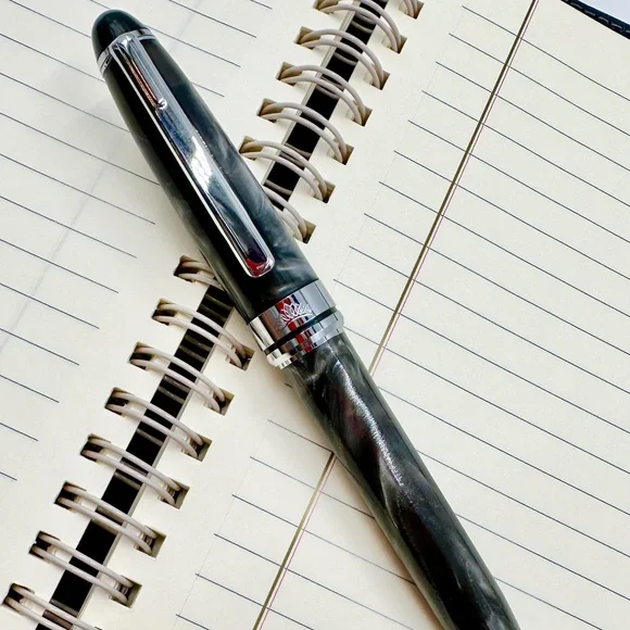 KWIAT DIAMOND Bride-To-Be Engagement Gift Set - Picture 9 of 15